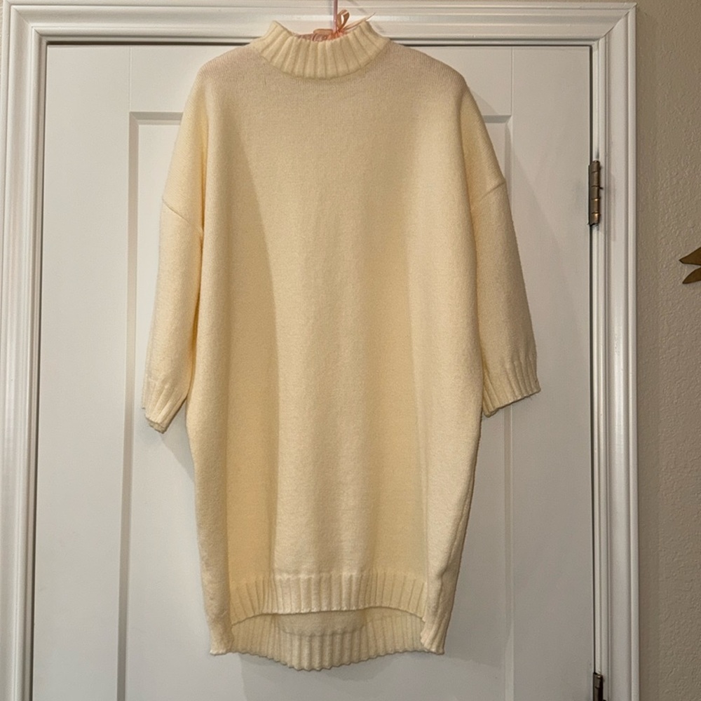 Tuckernuck Maxine Mock Sweater Dress in Ivory.  EUC!  Women’s Size Small